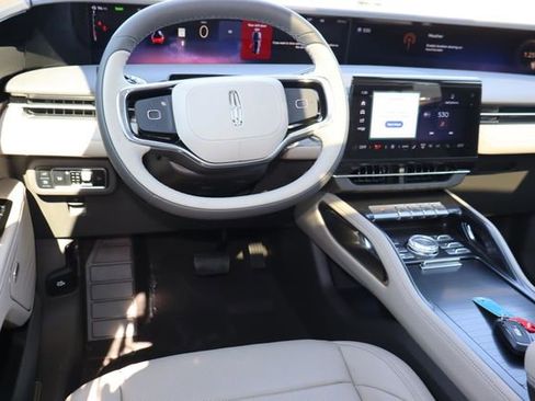 New 2025 Lincoln Nautilus Premier w/ Equipment Group 102A image 6