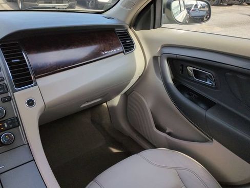 Used 2012 Ford Taurus SEL FWD image 16