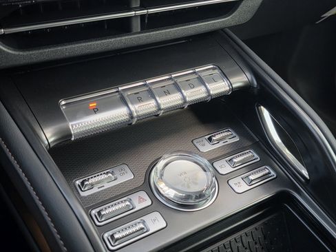 New 2026 Lincoln Nautilus Premier image 20