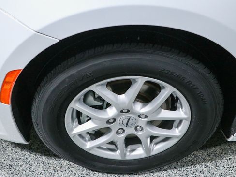 Used 2022 Chrysler Pacifica Touring-L FWD image 11
