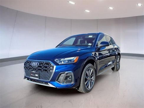 Used 2023 Audi Q5 2.0T Premium Plus w/ Premium Plus Package image 3