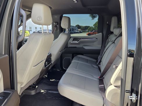 Certified 2023 Chevrolet Silverado 1500 LTZ w/ Technology Package AWD/4WD image 10