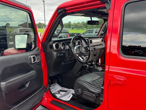 Used 2021 Jeep Gladiator Overland AWD/4WD image 23