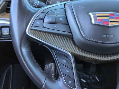 Used 2018 Cadillac XT5 Platinum w/ Driver Assist Package image 26