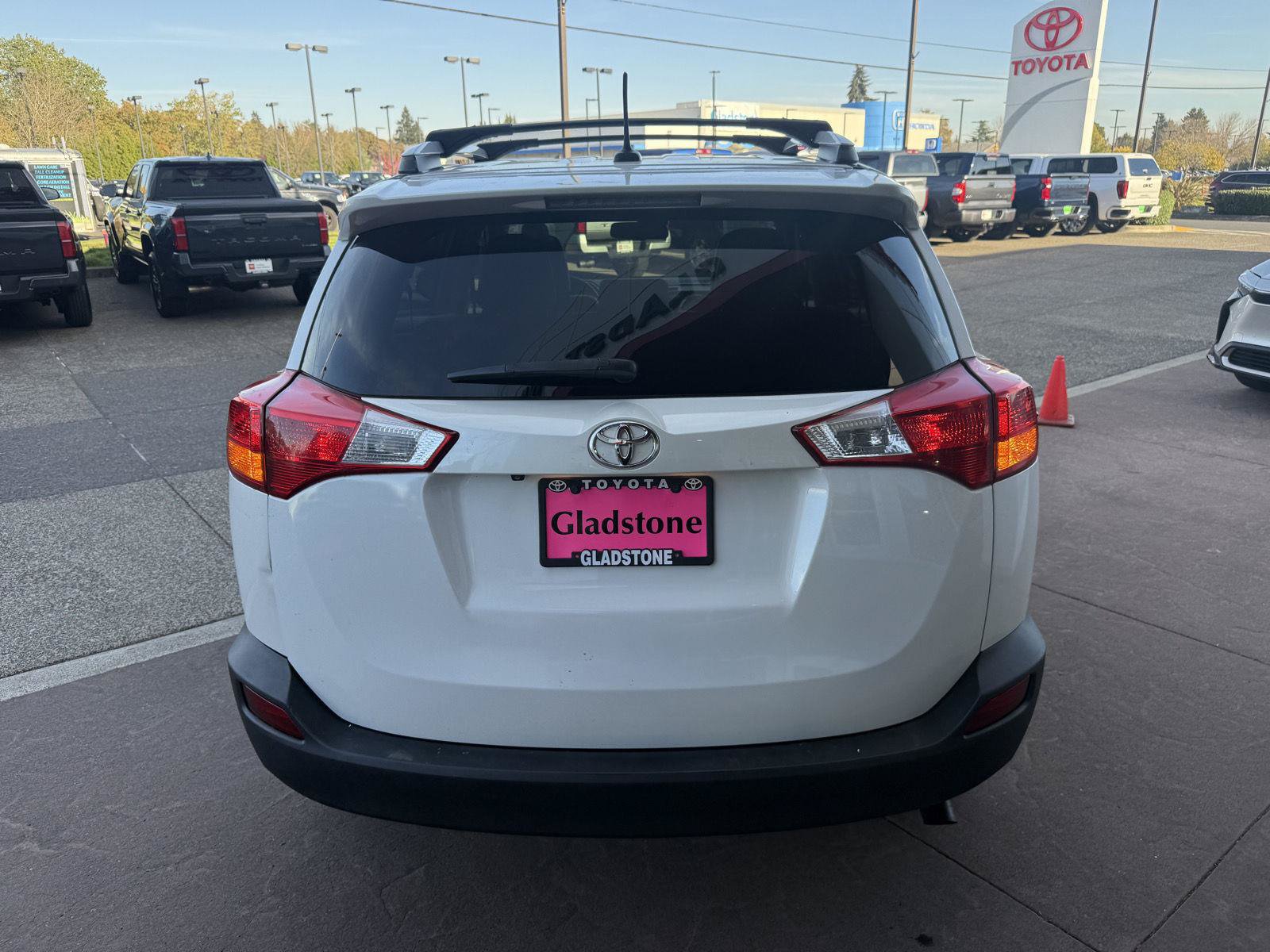 Used 2014 Toyota RAV4 Limited w/ Technology Package AWD/4WD image 33