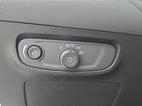 Used 2024 Buick Encore GX Preferred FWD image 24