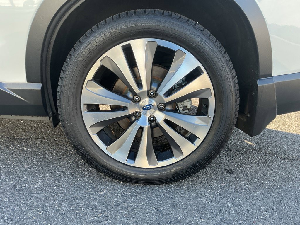 Used 2022 Subaru Ascent Limited w/ Technology Package AWD/4WD image 7