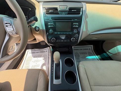 Used 2015 Nissan Altima 2.5 SV FWD image 15
