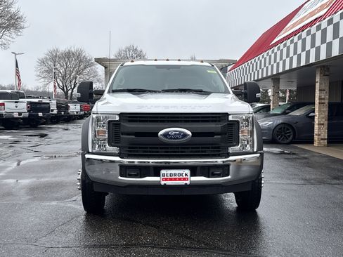 Used 2017 Ford F550 2WD Crew Cab Super Duty image 2
