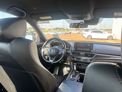 Used 2021 Honda Accord Sport image 29