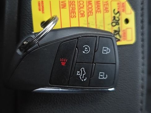 Used 2023 Chevrolet Silverado 1500 LT image 8