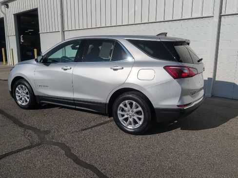 Used 2020 Chevrolet Equinox LT FWD image 4