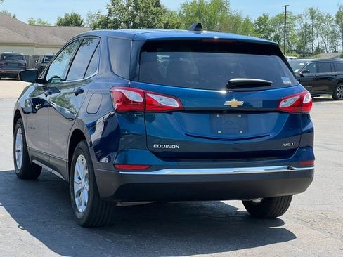 Used 2020 Chevrolet Equinox LT w/ Driver Convenience Package AWD/4WD image 8