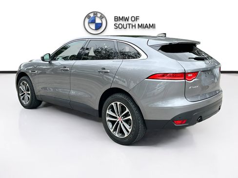Used 2020 Jaguar F-PACE Premium image 5