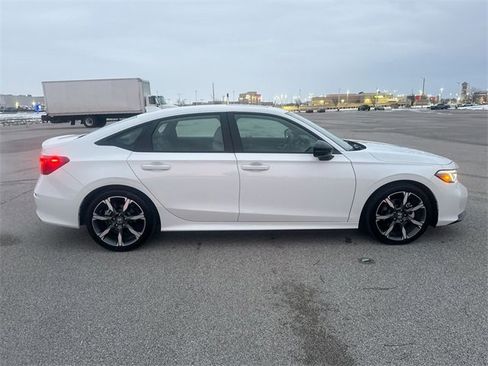 Certified 2025 Honda Civic Sport Touring image 14