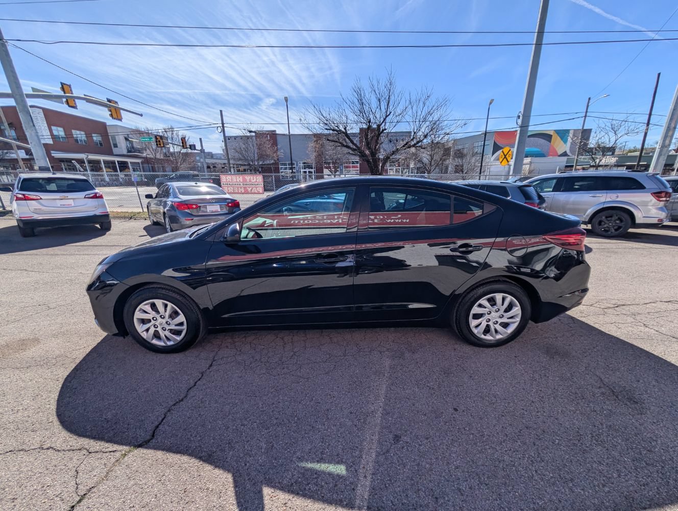 Used 2019 Hyundai Elantra SE w/ Cargo Package FWD image 9