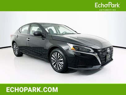 Used 2023 Nissan Altima 2.5 SV