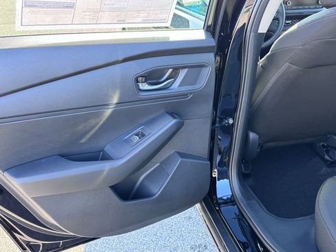 New 2025 Honda Accord SE image 25