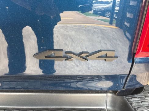 Used 2022 RAM 1500 Big Horn AWD/4WD image 9