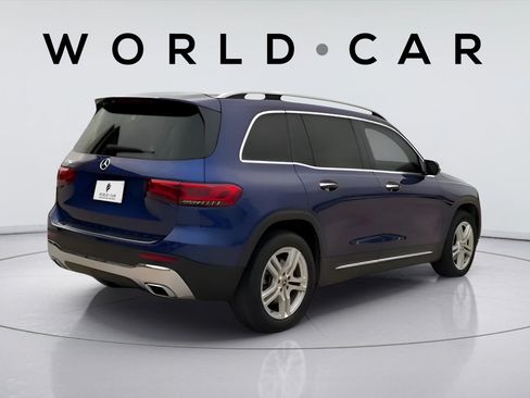 Used 2021 Mercedes-Benz GLB 250 image 3