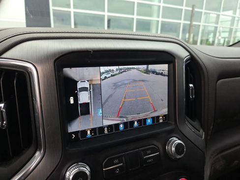 Used 2023 GMC Sierra 2500 Denali w/ Denali Ultimate Package AWD/4WD image 11