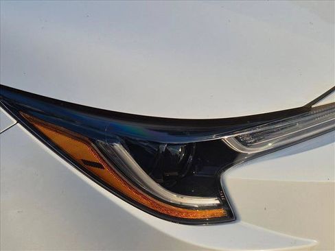 Used 2024 Toyota Corolla LE FWD image 13