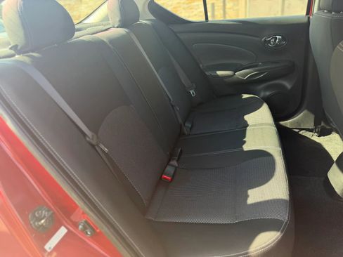 Used 2018 Nissan Versa SV image 29