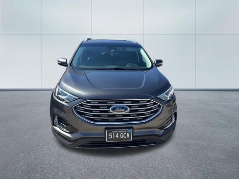 Used 2019 Ford Edge Titanium w/ Cold Weather Package AWD/4WD image 2