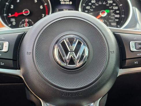 Used 2021 Volkswagen GTI SE image 33