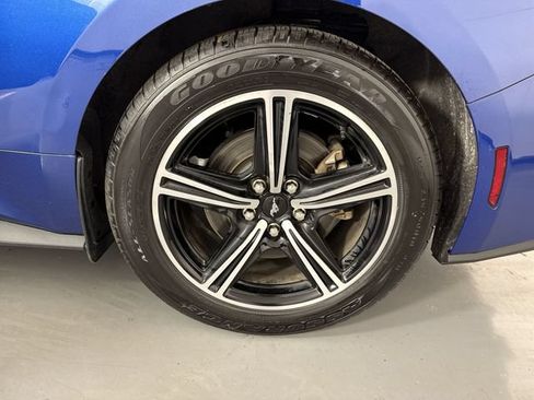 Used 2024 Ford Mustang Premium RWD image 5