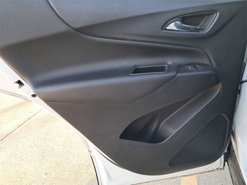 Used 2020 Chevrolet Equinox LT w/ LPO, Cargo Package image 11