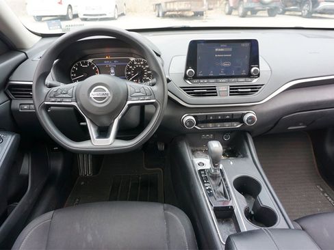 Used 2020 Nissan Altima 2.5 S image 6