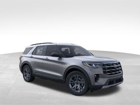 New 2026 Ford Explorer Active w/ Active Comfort Package AWD/4WD image 8