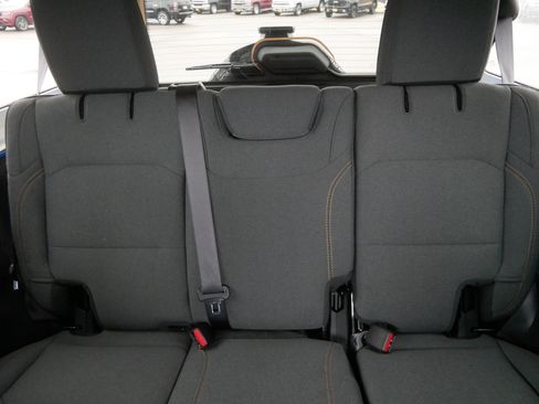 Used 2024 Jeep Wrangler Sport S image 13