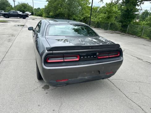 Used 2019 Dodge Challenger SXT w/ Driver Convenience Group AWD/4WD image 20