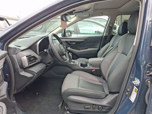 Certified 2025 Subaru Outback Onyx Edition AWD/4WD image 9