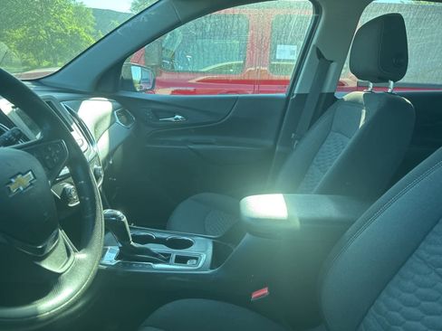 Used 2019 Chevrolet Equinox LT w/ LPO, Blackout Package AWD/4WD image 32