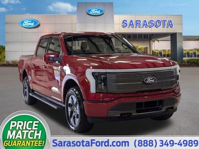 New 2025 Ford F150 Lightning Lariat w/ Max Trailer Tow Package