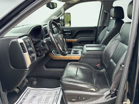Used 2014 Chevrolet Silverado 1500 LTZ w/ LTZ Plus Package image 9