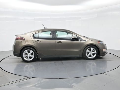 Used 2015 Chevrolet Volt w/ Enhanced Safety Package 1 image 32