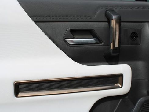 Used 2024 GMC Hummer EV 3X w/ LPO, Illumination Package image 50