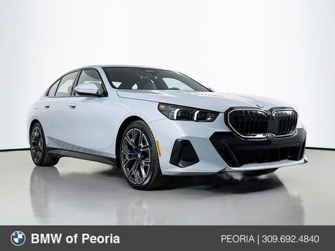 Used 2025 BMW 530i xDrive 530i xDrive w/ M Sport Package image 1