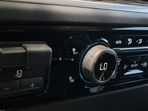 New 2025 Chevrolet Silverado 1500 LT Trail Boss w/ Convenience Package II image 26