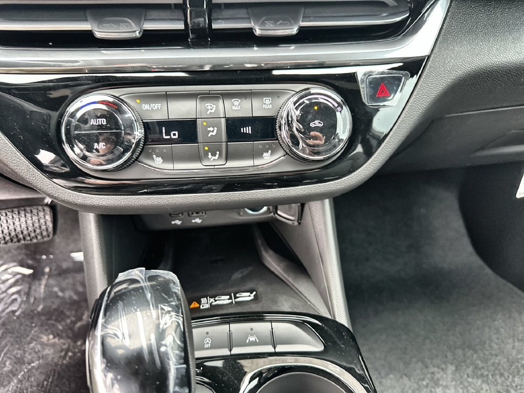 New 2026 Buick Envista Sport Touring w/ Convenience I Package FWD image 27