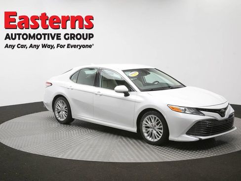 Used 2019 Toyota Camry XLE w/ Carpet Mat Package FWD image 50