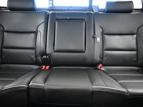 Used 2019 Chevrolet Silverado 2500 High Country image 31