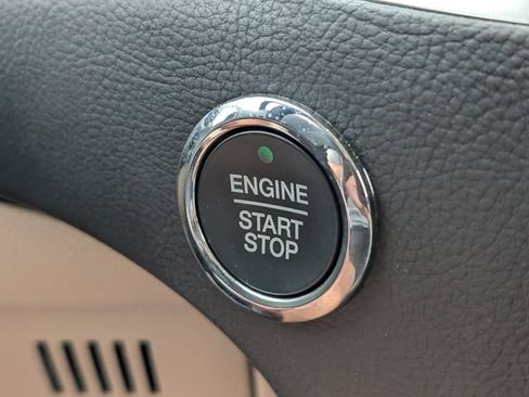 Used 2022 Ford Edge Titanium AWD/4WD image 28