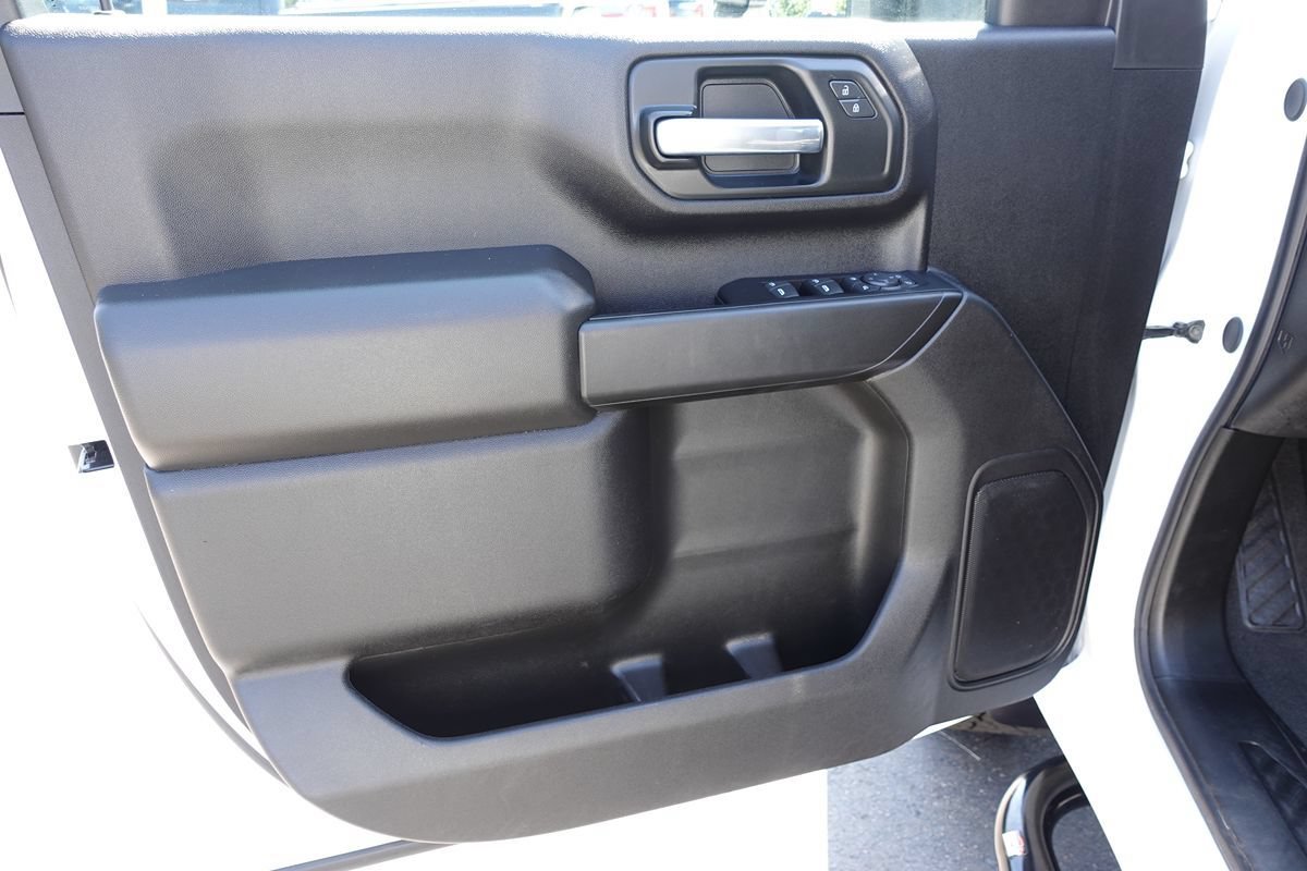 Used 2025 Chevrolet Silverado 2500 Custom w/ Custom Value Package AWD/4WD image 15