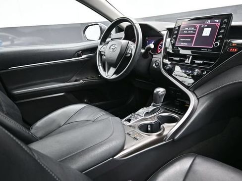 Used 2023 Toyota Camry XSE FWD image 18