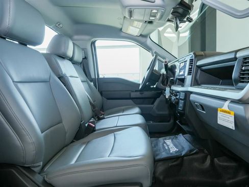New 2025 Ford F550 4x4 Regular Cab Super Duty image 25